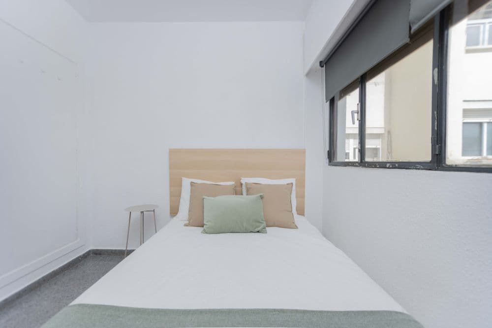 Private room in Valencia photo 3