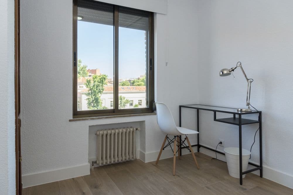 Private room in Madrid photo 3
