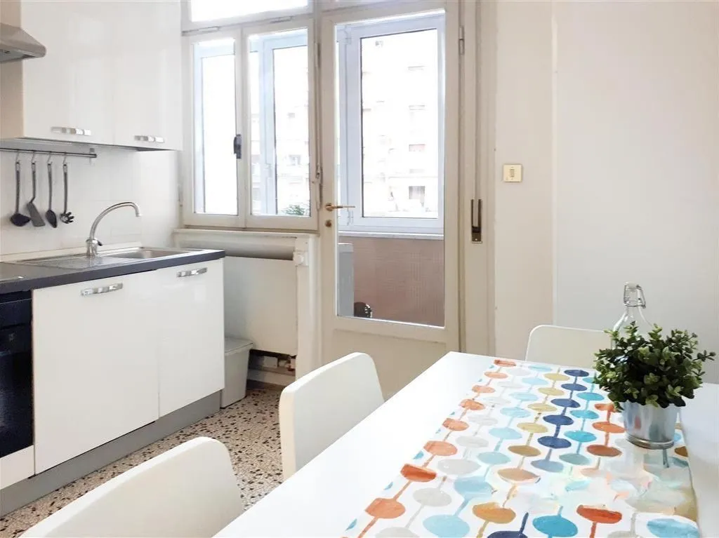 Kitchen 2