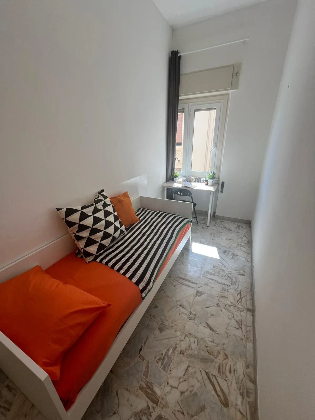 Private room in Cagliari photo 3